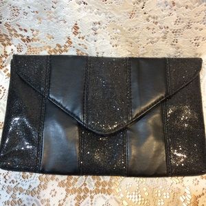 ION Color Brilliance Clutch